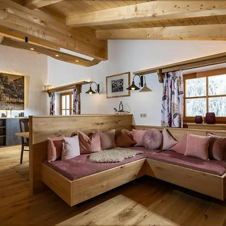 Kaspern Apartment *